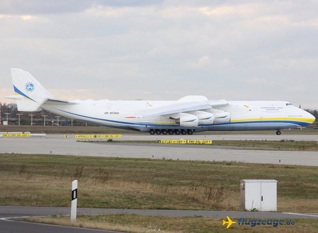 Antonow--Antonov-An-225-Mriya-Antonov-Design-Bureau_11901