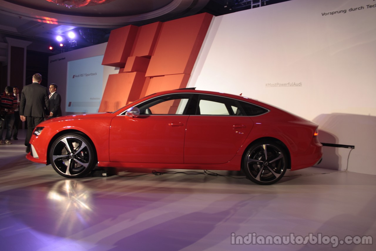 Audi-RS-7-India-Launch-images-side