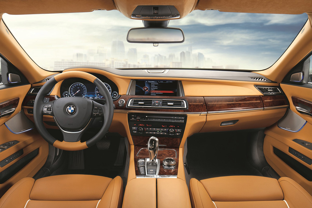 BMW-7-Series-Pearl-interior