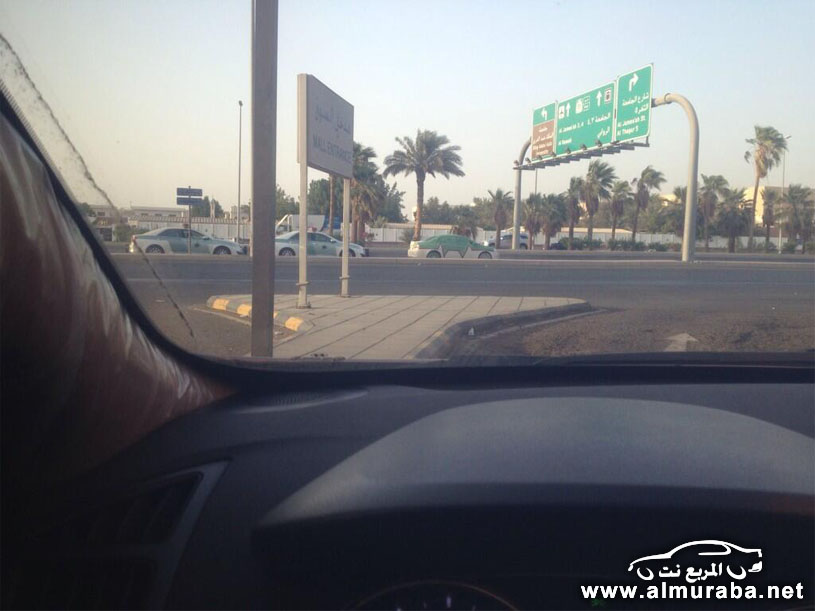  توقيف احد المركبات في مدينة جدة من تصوير : @Abdulaziz_sigal