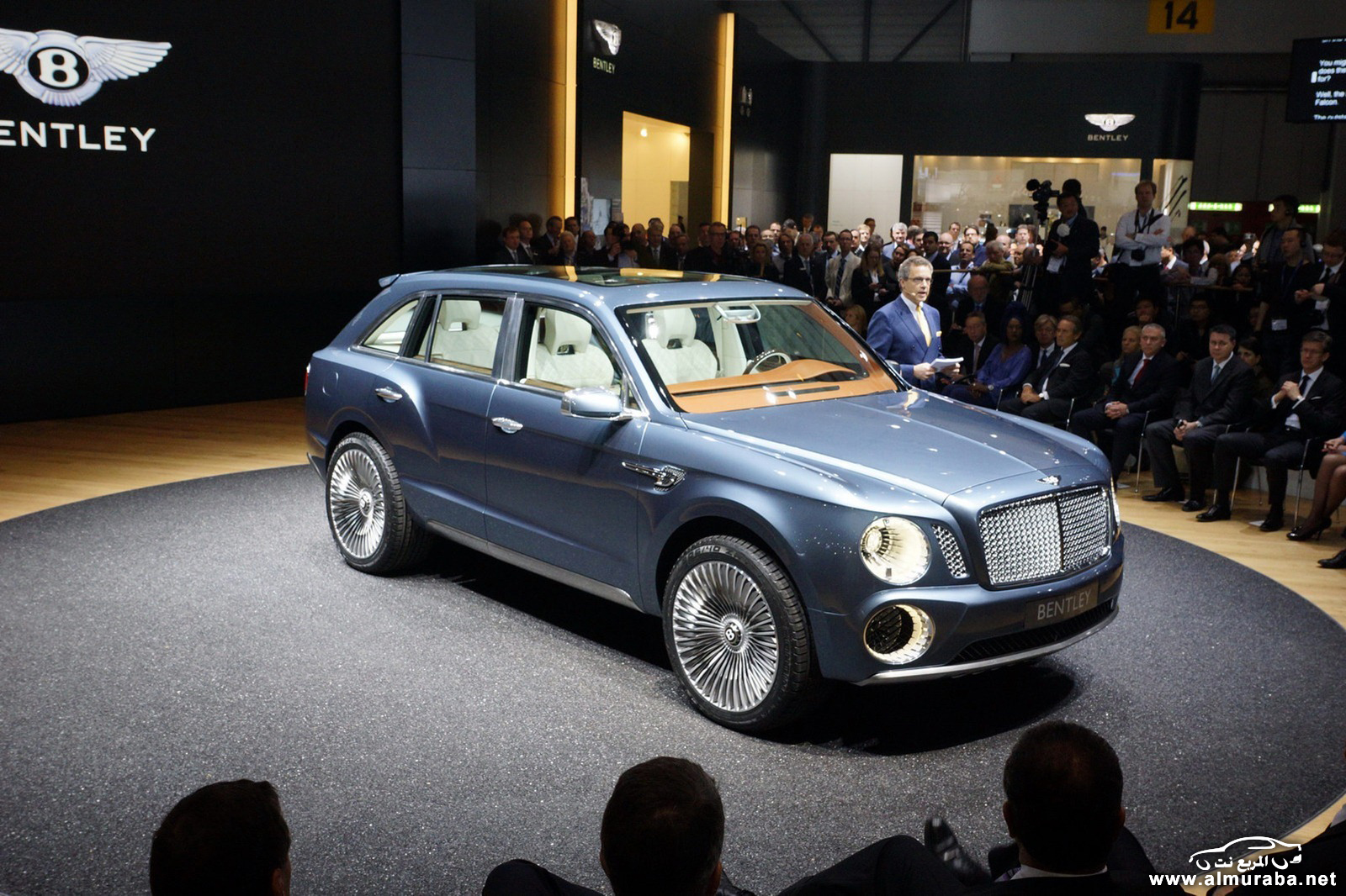 شركه بنتلي تكشف عن سيارتها Bentley-EXP9-22.jpg