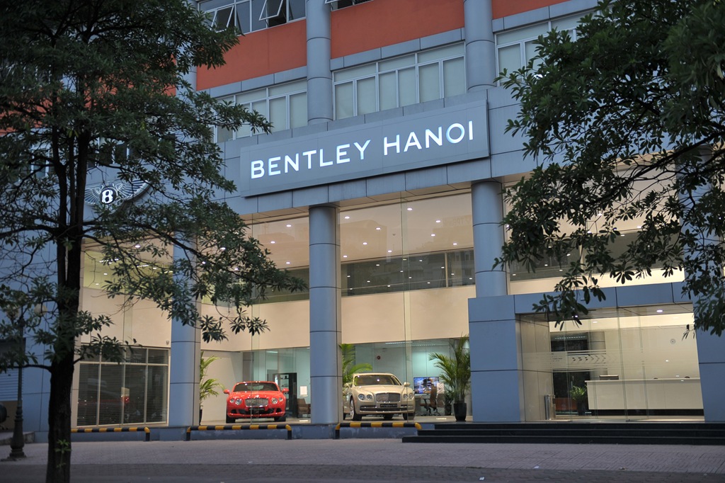 Bentley-opens-doors-in-Vietnam