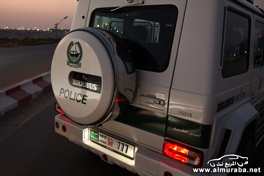 Brabus-B63S-700-Widestar-Dubai-Police-Car-16[5]