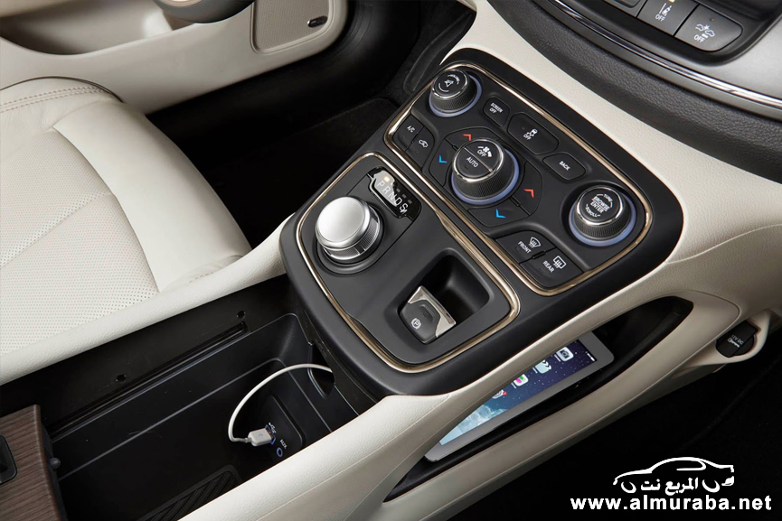 Chrysler-200-New-10[7]