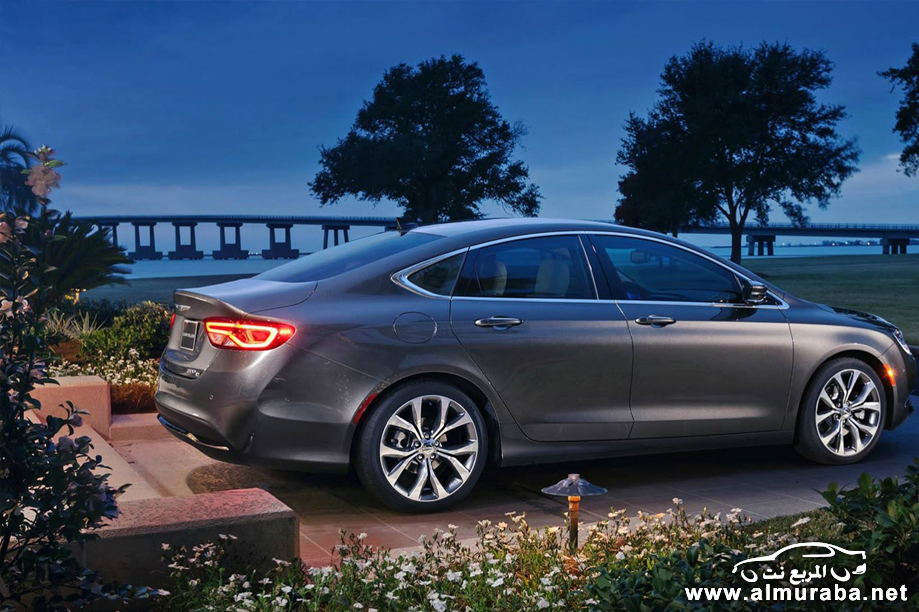 Chrysler-200-New-5[7]