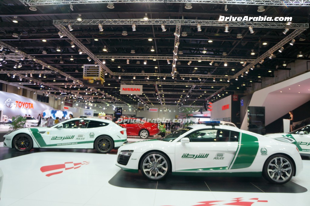 Dubai-Police-at-Dubai-Motor-Show-2013-3