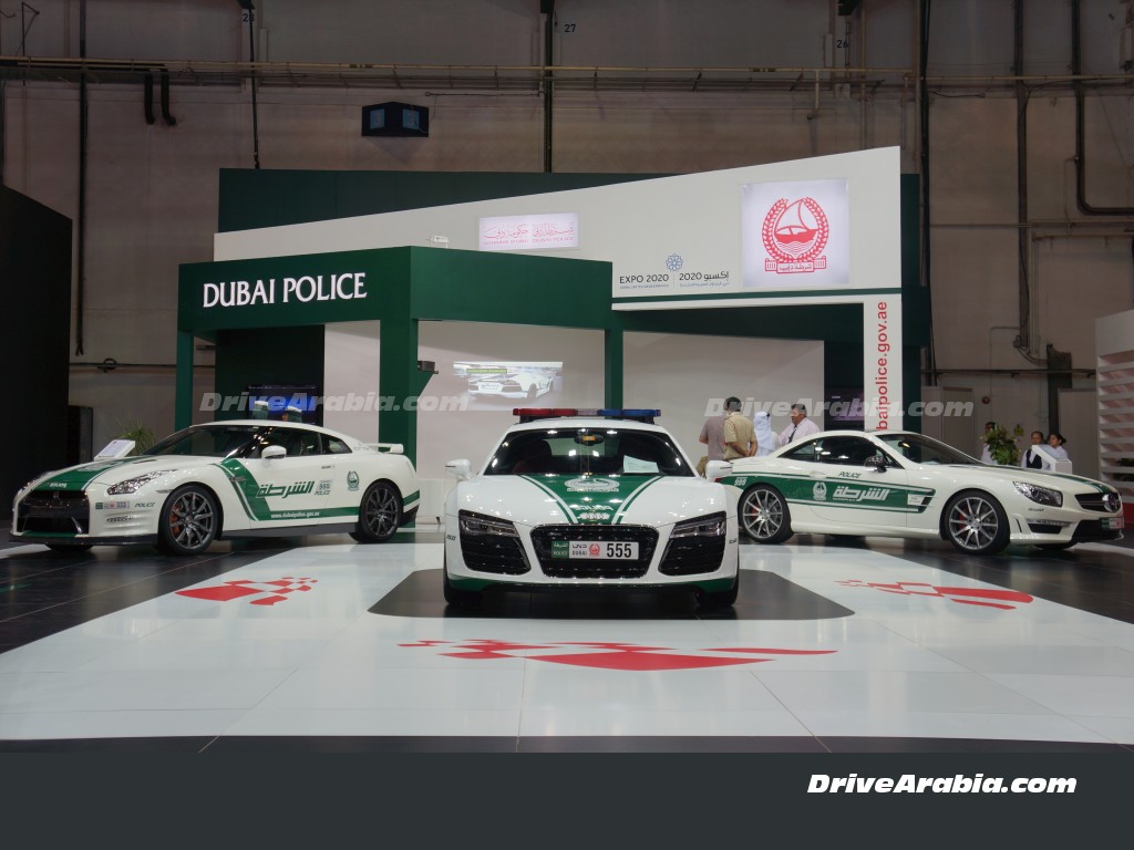 Dubai-Police-at-Dubai-Motor-Show-2013