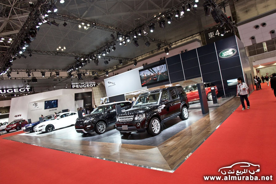 Jaguar_Land_Rover_stand_at_the_Tokyo_Motor_Show_2013[2]