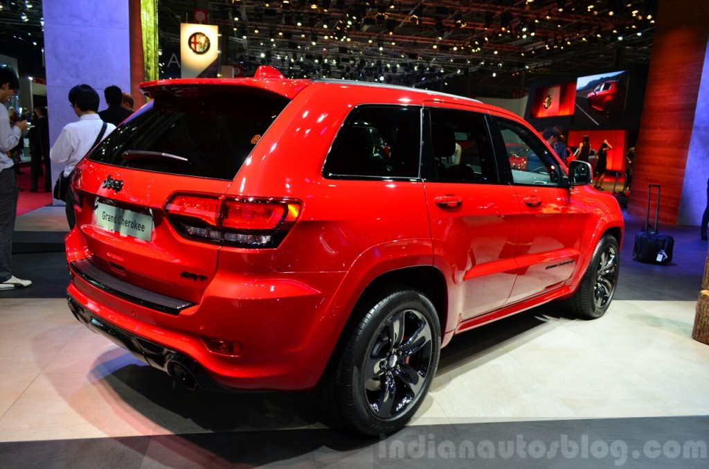 Jeep-Grand-Cherokee-SRT-Red-Vapor-rear-three-quarters-right-at-the-2014-Paris-Motor-Show-1024x677