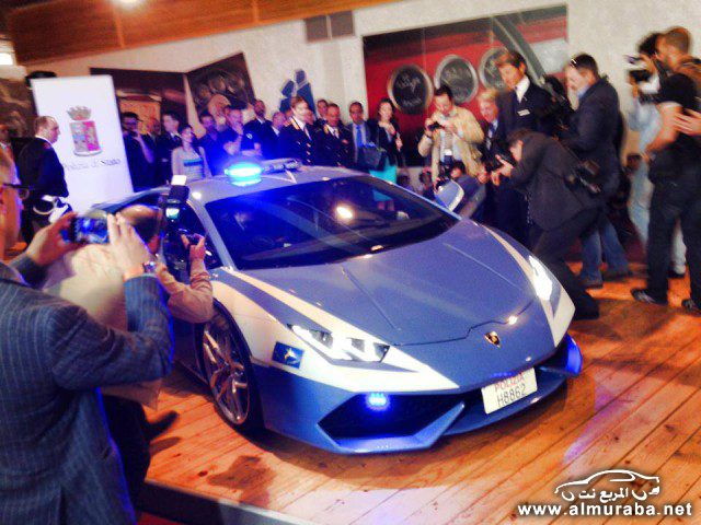 Lamborghini-Huracan-Police-Car-1-640x480