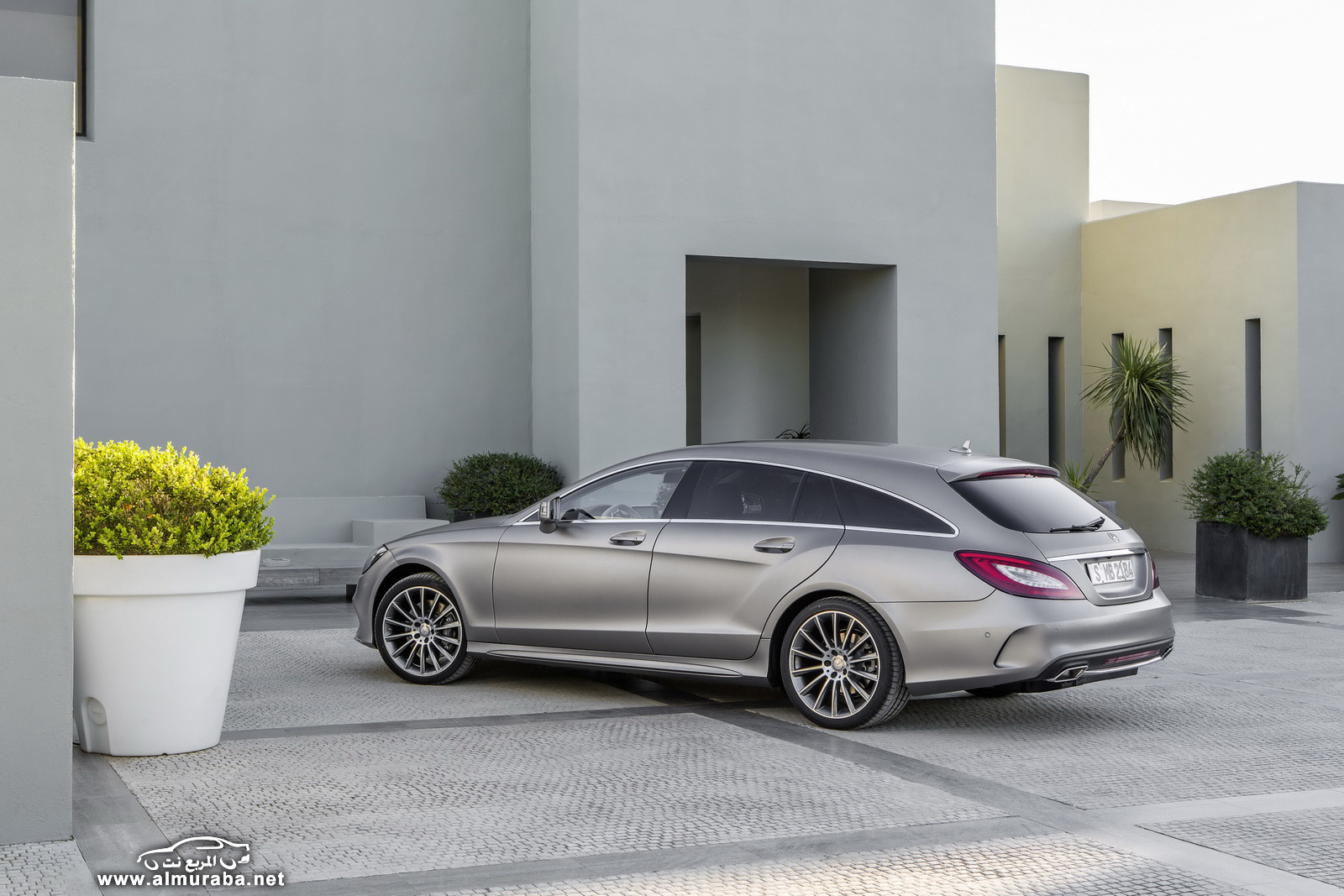 مرسيدس تغير مصابيح الفئة سي ال اس 2015 الجديدة Mercedes-Benz CLS Mercedes-Benz-CLS-FL-3