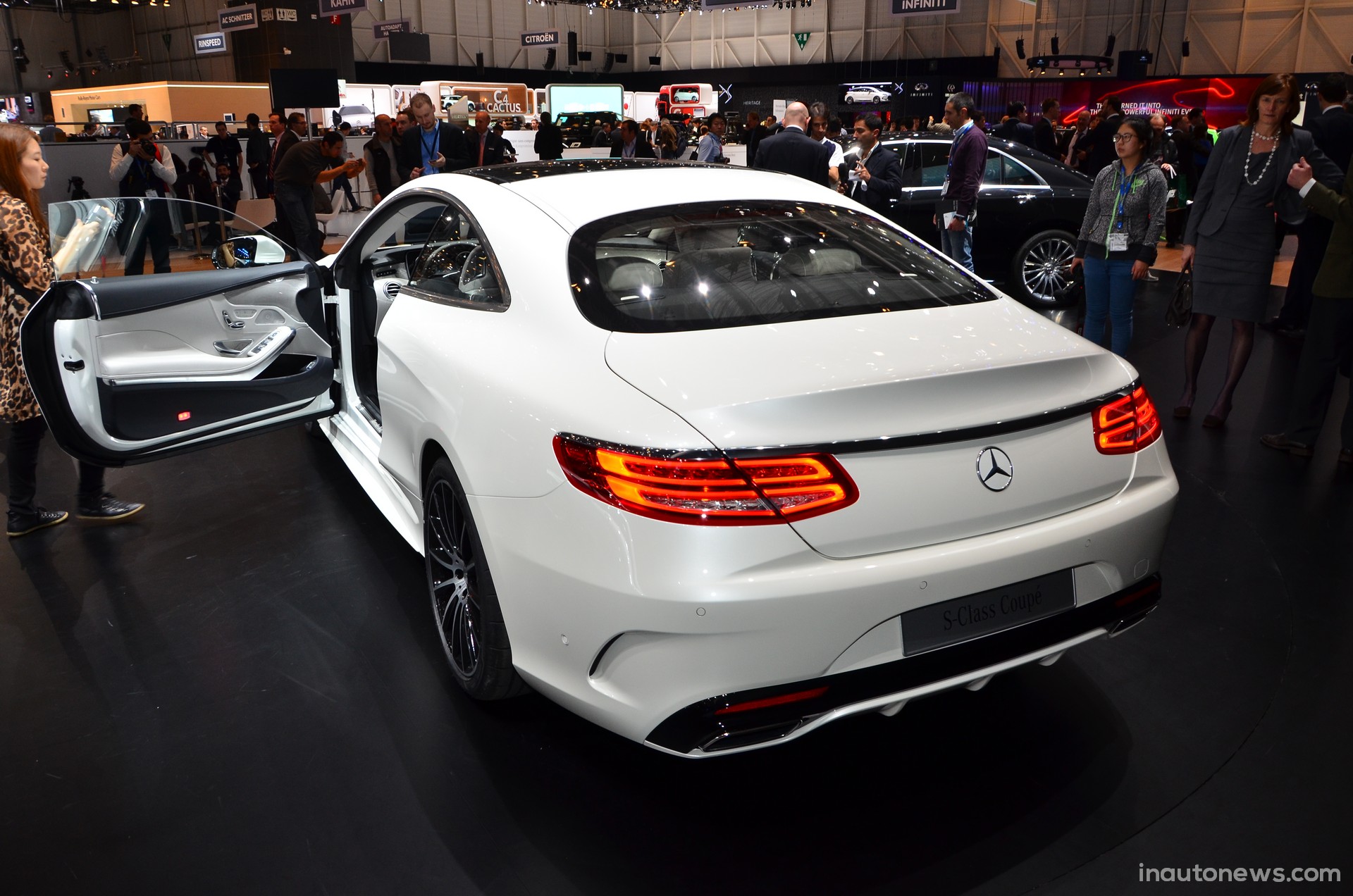 Mercedes-S-Coupe-Geneva-2014-17