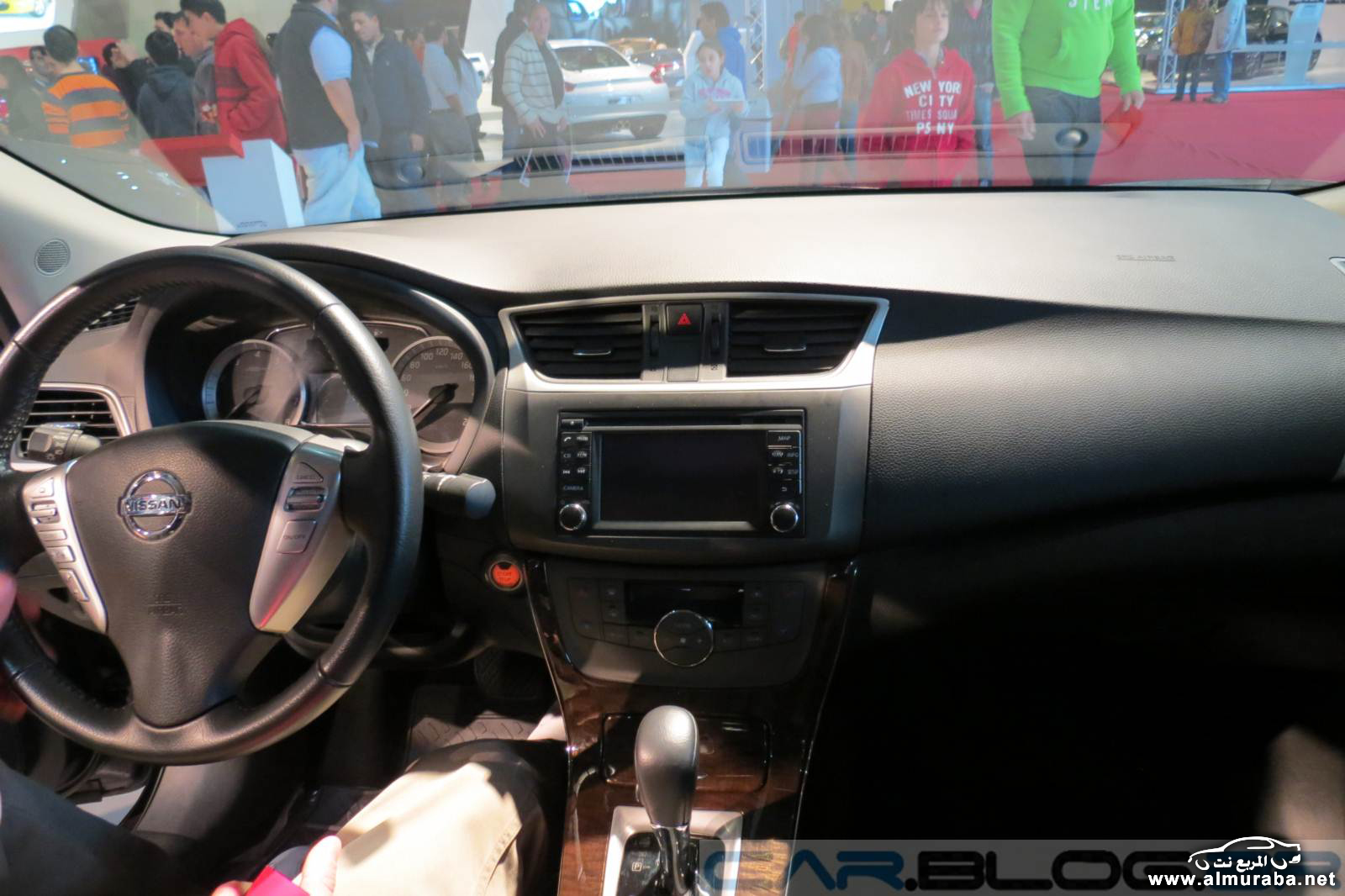 صور ومواصفات واسعار نيسان سنترا Nissan-Sentra-2015-interior-1.jpg