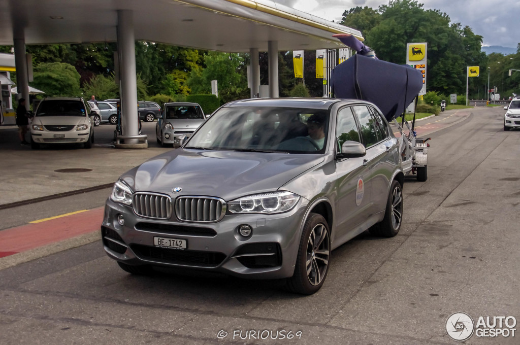 bmw-x5-m50d-spotted-towing-a-sailboat-in-geneva-photo-gallery_5