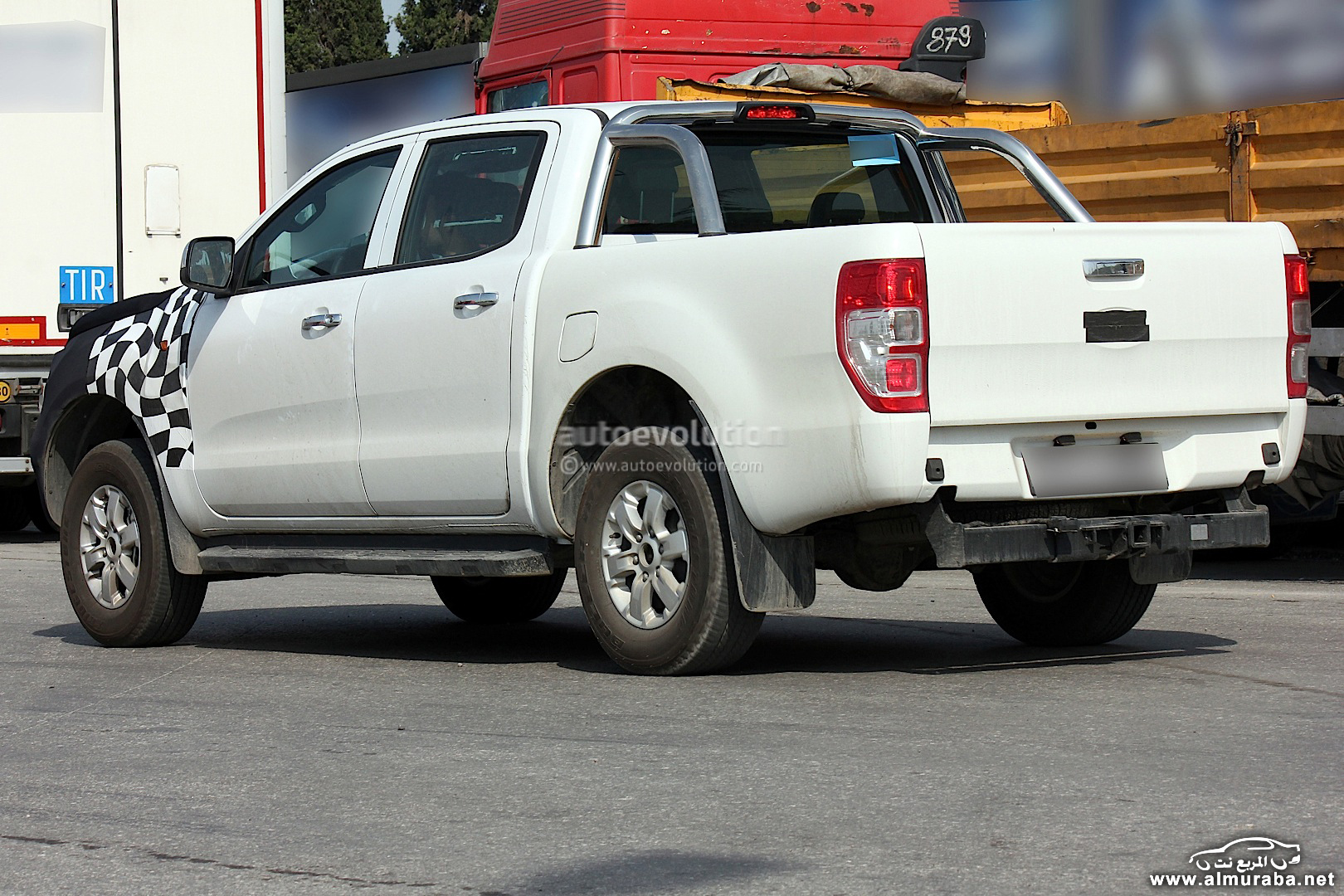 ford-ranger-facelift-sheds-some-camo-photo-gallery_5