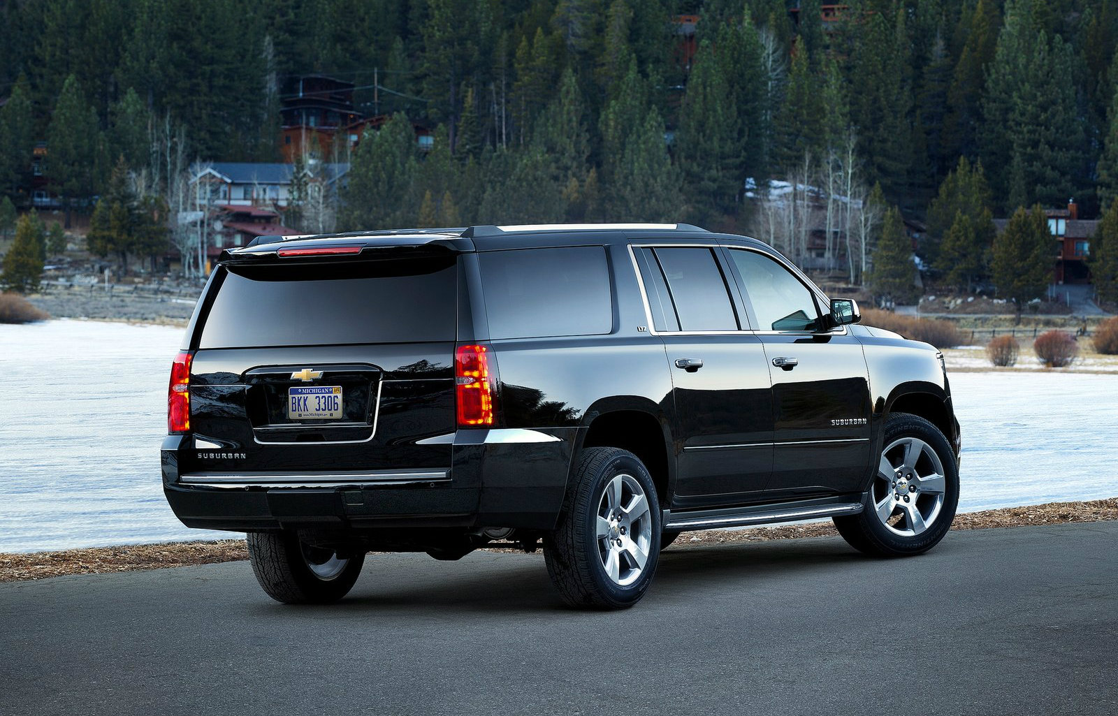 gm-full-size-suvs-updated-for-the-2015i-model-year-photo-gallery_2