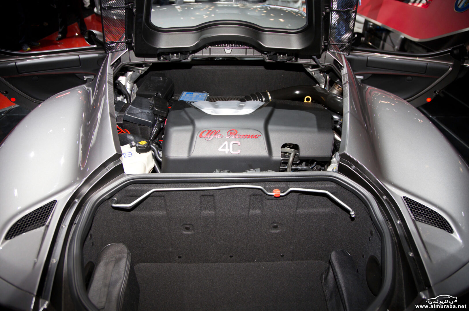 http---image.motortrend.com-f-wot-1404_2015_alfa_romeo_4c_launch_edition_arrives_this_june-72848073-2015-Alfa-Romeo-4C-Launch-Edition-engine
