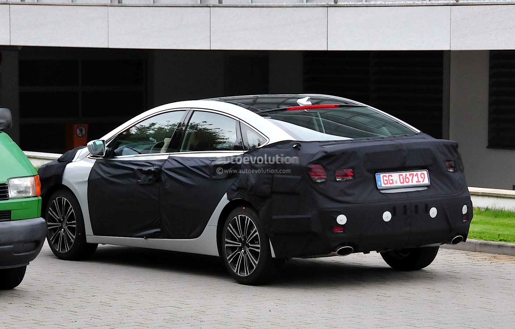 hyundai-i40-facelift-looks-snazzy-photo-gallery_7