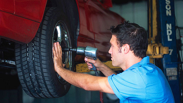 new-car-tyre-installation-612nm120810