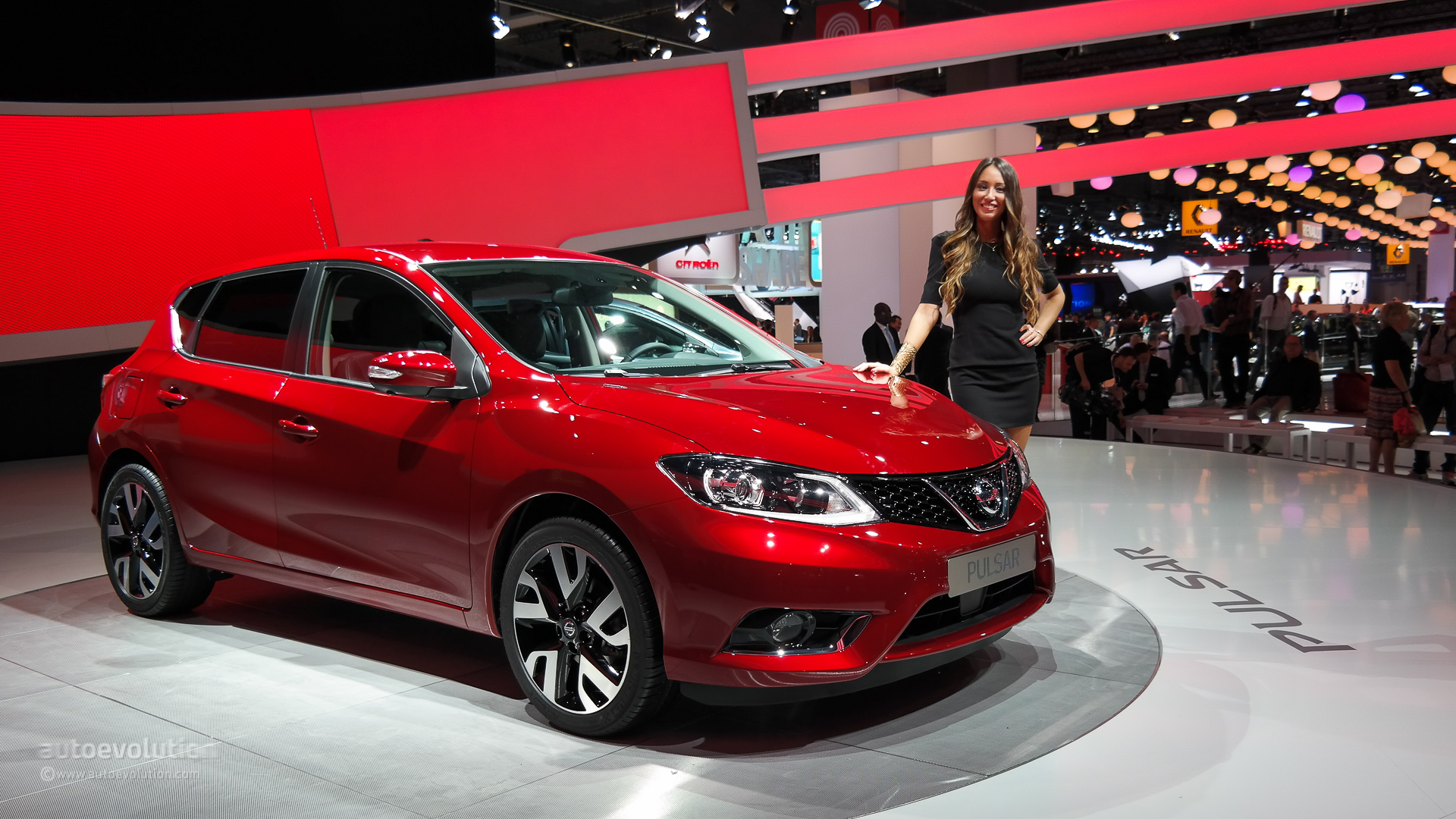nissan-pulsar-completes-the-companys-line-up-at-paris-photo-gallery_4