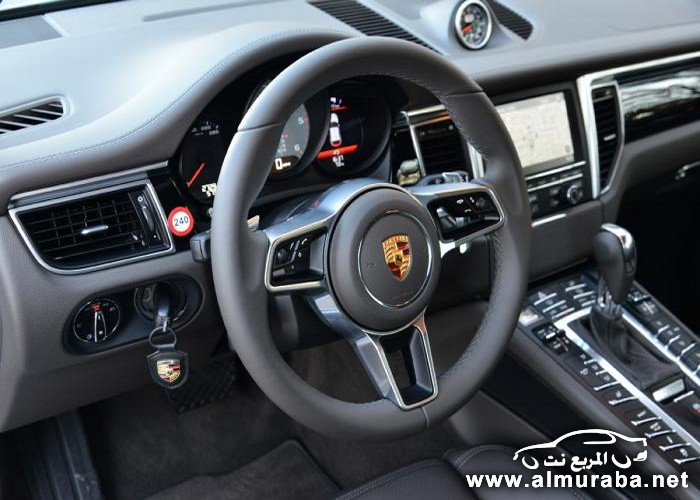 porsche_macan_vs_range_rover_evoque_interior_macan_2