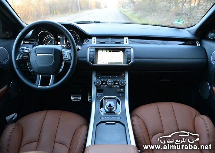 porsche_macan_vs_range_rover_evoque_interior_rr_2