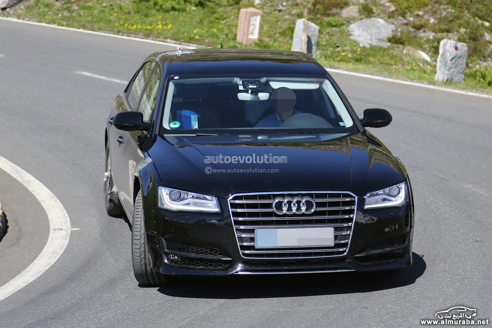 spyshots-all-new-audi-a8-for-2016-captured-in-first-photos_2