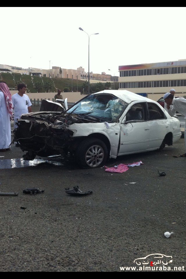 حادث كامري شنيع في مدينة الطائف واحتراقها بالصور 1