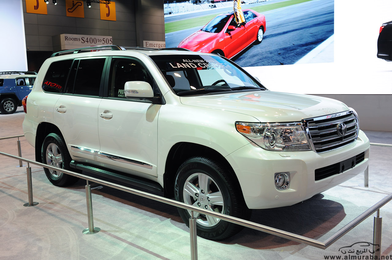 جيب تويوتا لاندكروزر 2013 في معرض شيكاغو للسيارات Toyota Land Cruiser 2013