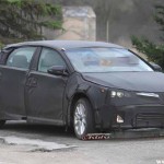 اول صور تجسسية لتويوتا افالون 2014 صور وبعض المعلومات Toyota Avalon 2014 1