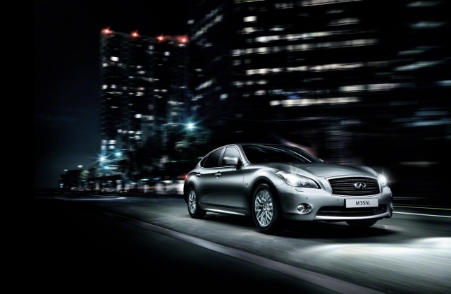 انفنتي ام 35 الجديدة 2013 بمواصفات اكثر تطوراً وفخامه Infiniti M35hL 2013