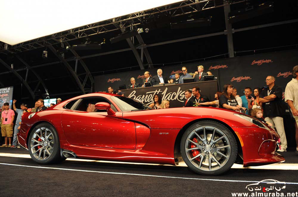 اول فايبر اس ار تي 2013 تباع في مزاد علني بقيمة مليون ومئة الف ريال SRT Viper 2013