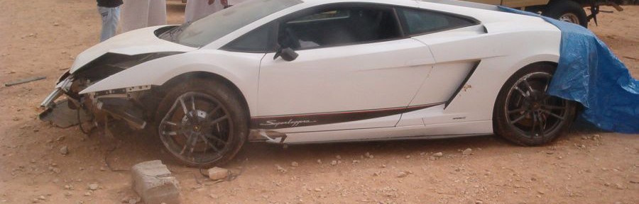 حادث لمبرجيني جلاردو الجديدة 2012 في السعودية ومعروضة للبيع في تشليح الحاير بالصور