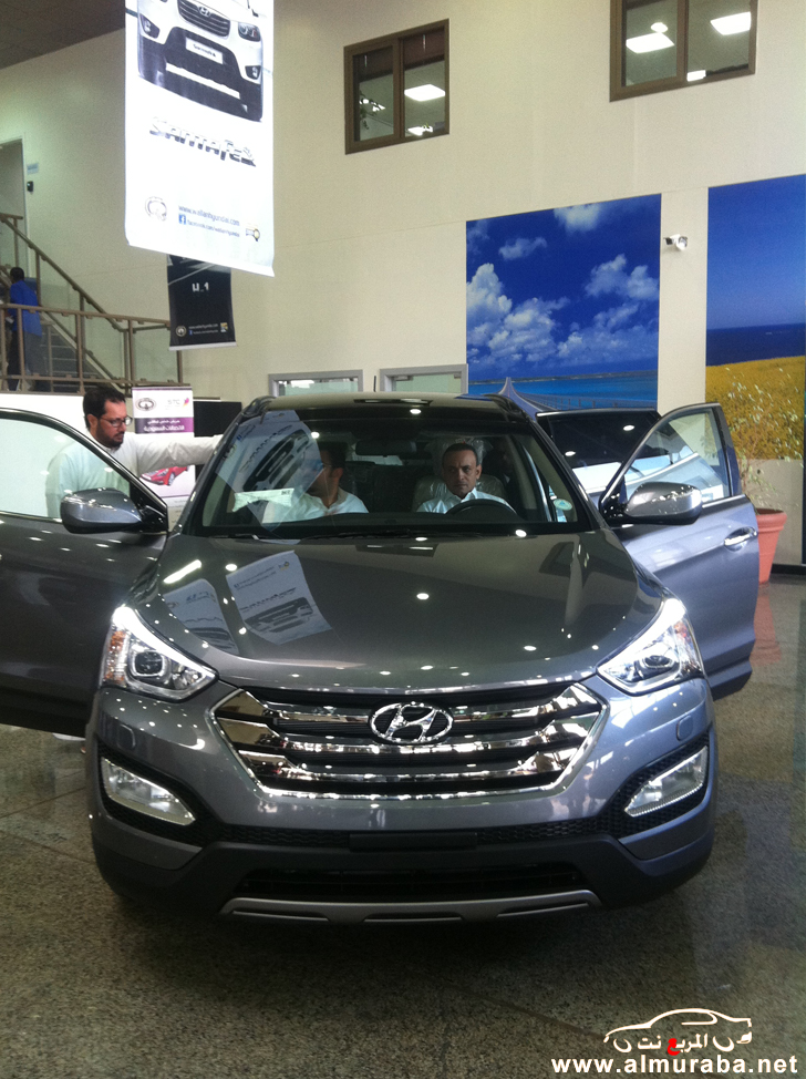 وصول هيونداي سنتافي 2013 الى وكالة الوعلان في الرياض مع الاسعار Hyundai SantaFe 2013