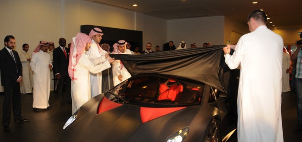 الغسان موتورز يحتفل بالكشف عن سيارة لامبورجيني سيستو اليمنتو الجديدة في مدينة الرياض بالصور