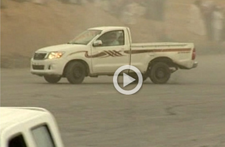 مصطلح “الدرباوية” شباب سعوديون مهووسون بالتفحيط وأغلبهم انجرف الى عالم المخدرات والشذوذ الجنسي