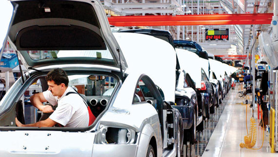 عملاقة صناعة السيارات الالمانية “اودي” تعتزم استثمار 17 مليار دولار حتى عام 2016 على العمليات الدولية