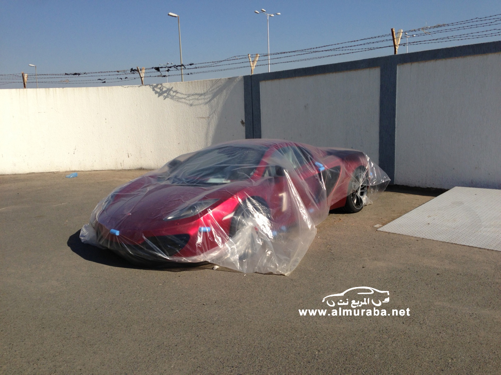 التقاط صور اول مكلارين 12سي سبايدر الجديدة خلال وصولها دولة الكويت McLaren 12C Spyder