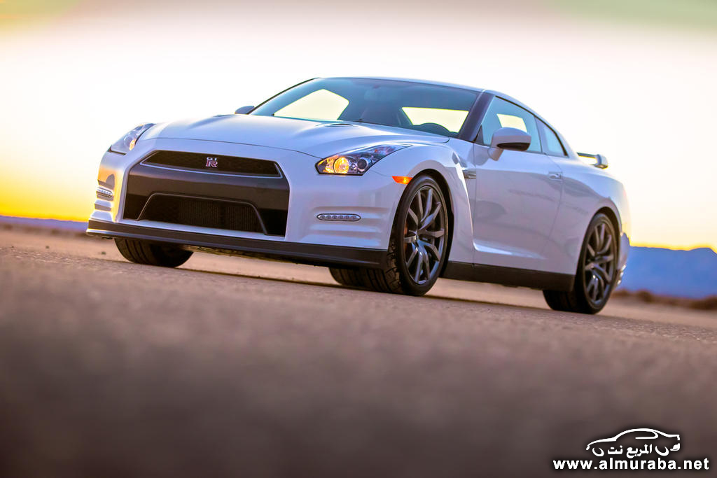 نيسان جي تي ار 2014 بالتطويرات الجديدة صور واسعار ومواصفات GT-R 2014