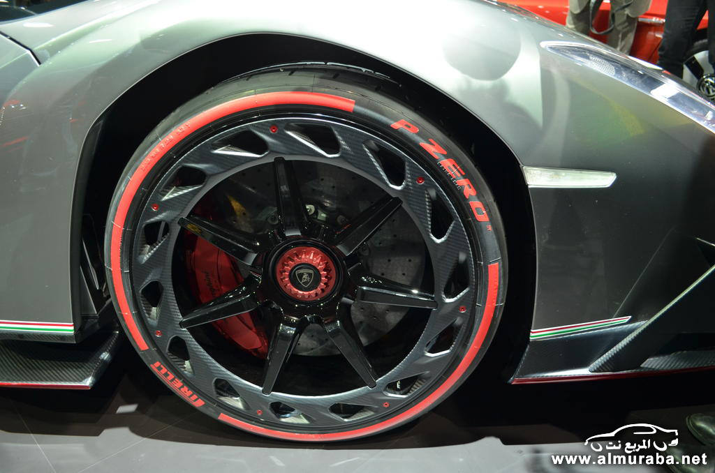صور لامبورجيني فينينو بجودة عالية والتي يبلغ سعرها "15 مليون" Lamborghini Veneno 31