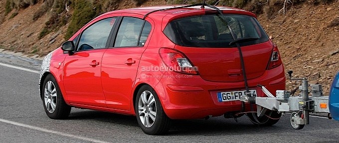 لقطات مسربة تظهر تعديلات جديدة في تصميم سيارة اوبل كورسا Opel Corsa