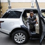 "بالصور" طلاب بنجلاديشين يستأجرون افخم سيارات العالم في لندن بمناسبة تخرجهم 2