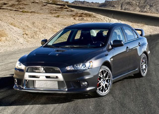 ميتسوبيشي لانسر 2014 ايفو بالتطويرات الجديدة صور واسعار ومواصفات Mitsubishi Lancer