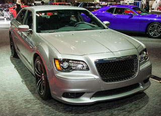 كرايسلر 2014 300C تصل الى أعلى الحرفية في التصنيع بتصميم مقتبس من ديترويت Chrysler 2014
