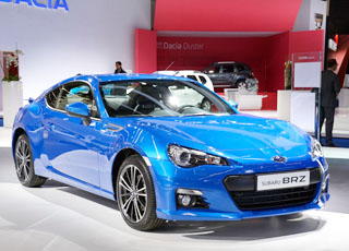 سوبارو Viziv ومفهوم WRX تظهران في معرض فرانكفورت للسيارات Subaru Viziv WRX