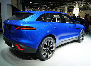 جاكوار Jaguar C-X17 مفهوم سيارة كروس أوفر مستقبلية تبهر زوار معرض فرانكفورت للسيارات
