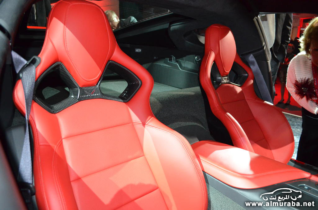 شاهد تقرير بالصور الفيديو عن 2014-corvette-stingray-seats.jpg