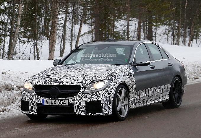 صور تجسسية تكشف سيارة مرسيدس بنز القادمة 2015 C 63 AMG