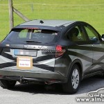"صور تجسسية" ترصد هوندا HR-V 2015 الجديدة من الداخل والخارج Honda 2015 "صور تجسسية" ترصد هوندا HR-V 2015 الجديدة من الداخل والخارج Honda 2015 7