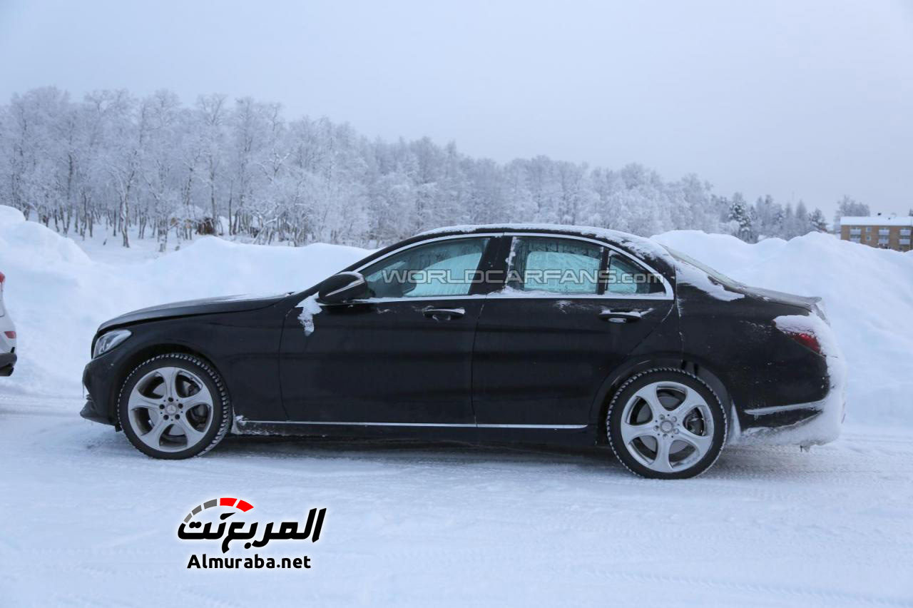 16367438411243527817